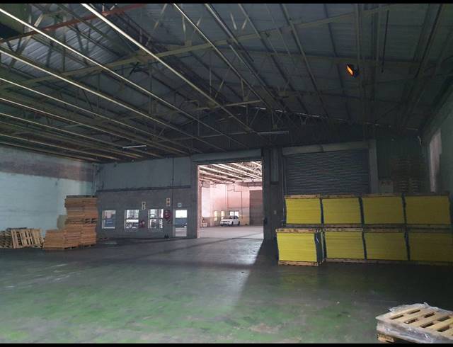3,010M² FACTORY TO LET IN BELLVILLE SOUTH INDUSTRIA